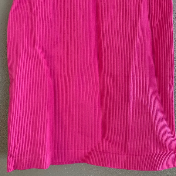 OQQ Dress Size Medium Pink Ribbed Fitted Sexy Square Neck Sleeveless Bodycon - Picture 7 of 7